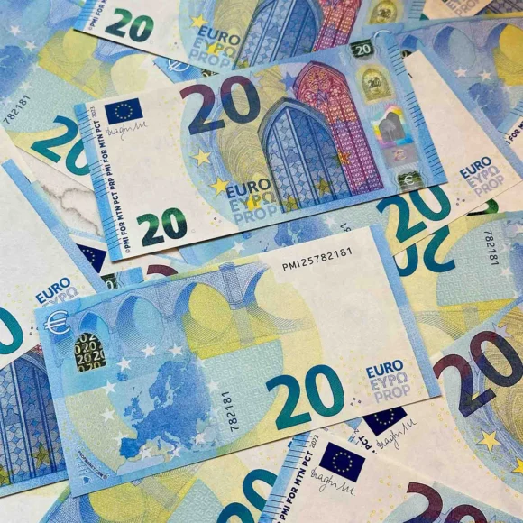 €20|€50 prop euro banknote stacks – realistic fake currency